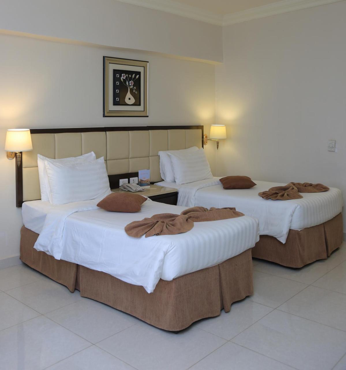 Grand East Hotel - Resort & Spa Dead Sea Sweimeh Room photo
